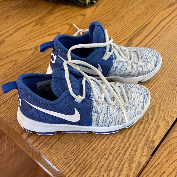 Kids Kevin Durant 9 sneakers sz 2 - Picture 6 of 11